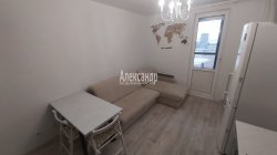 1-комнатная квартира (38м2) на продажу по адресу Вадима Шефнера ул., 14— фото 4 из 15