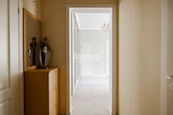3-комнатная квартира (82м2) на продажу по адресу Юрия Гагарина просп., 27— фото 13 из 29