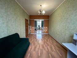 1-комнатная квартира (38м2) на продажу по адресу Ольги Берггольц ул., 24— фото 6 из 17