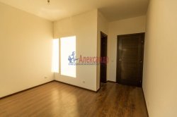 4-комнатная квартира (108м2) на продажу по адресу Новолитовская ул., 14— фото 4 из 31