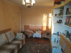 Комната в 4-комнатной квартире (70м2) на продажу по адресу Верности ул., 54— фото 5 из 12
