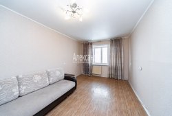1-комнатная квартира (40м2) на продажу по адресу Шушары пос., Пушкинская ул., 36— фото 3 из 18