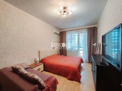 1-комнатная квартира (36м2) на продажу по адресу Сестрорецк г., Токарева ул., 13а— фото 2 из 8