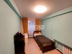 4-комнатная квартира (73м2) на продажу по адресу Подвойского ул., 42— фото 22 из 24