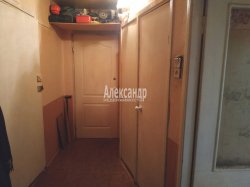 Комната в 4-комнатной квартире (70м2) на продажу по адресу Верности ул., 54— фото 6 из 12