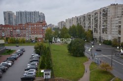 3-комнатная квартира (134м2) на продажу по адресу Композиторов ул., 4— фото 9 из 12