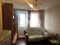 2 комнаты в 6-комнатной квартире (119м2) на продажу по адресу Малая Балканская ул., 52— фото 2 из 10