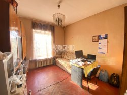 3-комнатная квартира (78м2) на продажу по адресу Старо-Петергофский пр., 15— фото 10 из 19