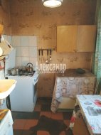 Комната в 4-комнатной квартире (70м2) на продажу по адресу Верности ул., 54— фото 7 из 12