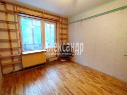 3-комнатная квартира (64м2) на продажу по адресу Вещево пос. при станции, Лесной пр-зд, 17— фото 9 из 16