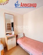 2-комнатная квартира (53м2) на продажу по адресу Каменногорск г., Бумажников ул., 20— фото 11 из 15