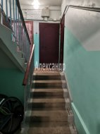 2-комнатная квартира (42м2) на продажу по адресу Кировск г., Пушкина ул., 4— фото 9 из 12