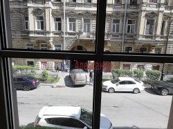 2-комнатная квартира (60м2) на продажу по адресу Пушкинская ул., 7— фото 9 из 32