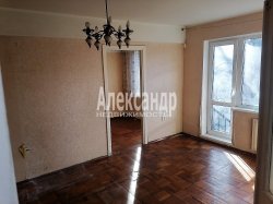 2-комнатная квартира (46м2) на продажу по адресу Металлистов просп., 81— фото 4 из 24