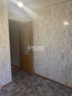 2-комнатная квартира (42м2) на продажу по адресу Орджоникидзе ул., 35— фото 10 из 13
