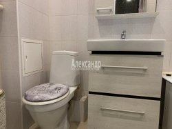 1-комнатная квартира (39м2) на продажу по адресу Маршала Блюхера просп., 7— фото 13 из 27