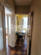 2-комнатная квартира (46м2) на продажу по адресу Металлистов просп., 81— фото 3 из 24