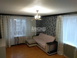 2-комнатная квартира (51м2) на продажу по адресу Софьи Ковалевской ул., 7— фото 3 из 20