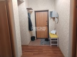 2-комнатная квартира (56м2) на продажу по адресу Старая дер., Школьный пер., 3— фото 7 из 15