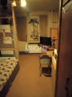 Комната в 6-комнатной квартире (227м2) на продажу по адресу Маршала Жукова пр., 22— фото 2 из 11