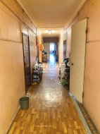 Комната в 16-комнатной квартире (396м2) на продажу по адресу Большеохтинский просп., 41— фото 7 из 11