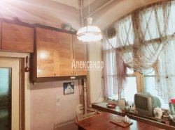 3-комнатная квартира (80м2) на продажу по адресу Невский пр., 103— фото 13 из 16