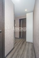 3-комнатная квартира (72м2) на продажу по адресу Шлиссельбургский пр., 26— фото 4 из 37