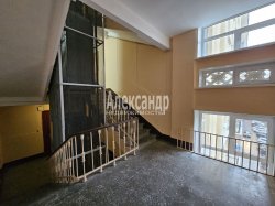 2-комнатная квартира (50м2) на продажу по адресу Юрия Гагарина просп., 27— фото 15 из 21