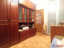 3-комнатная квартира (58м2) на продажу по адресу Замшина ул., 54— фото 2 из 11