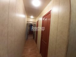 2-комнатная квартира (60м2) на продажу по адресу Волхов г., Воронежская ул., 9— фото 7 из 14