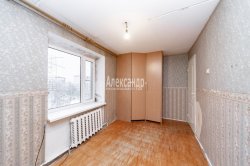 3-комнатная квартира (53м2) на продажу по адресу Красное Село г., Гвардейская ул., 19— фото 19 из 39
