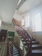 Комната в 4-комнатной квартире (146м2) на продажу по адресу Выборг г., Ленина пр., 8— фото 2 из 9