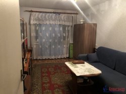 2-комнатная квартира (56м2) на продажу по адресу Приозерск г., Чапаева ул., 35— фото 6 из 13