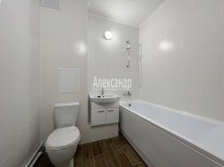 1-комнатная квартира (36м2) на продажу по адресу Крыленко ул., 6— фото 4 из 12