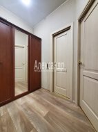 1-комнатная квартира (42м2) на продажу по адресу Народного Ополчения пр., 10— фото 8 из 21