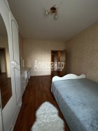 2-комнатная квартира (56м2) на продажу по адресу Старая дер., Школьный пер., 3— фото 2 из 15