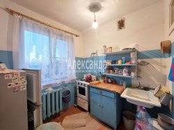2-комнатная квартира (43м2) на продажу по адресу Глажево пос., 5— фото 3 из 8