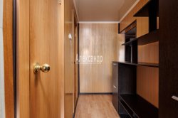 3-комнатная квартира (73м2) на продажу по адресу Курковицы дер., 13— фото 14 из 50