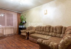 2-комнатная квартира (54м2) на продажу по адресу Кузнецова просп., 20— фото 7 из 18