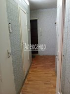 2-комнатная квартира (50м2) на продажу по адресу Выборг г., Рубежная ул., 23— фото 4 из 15