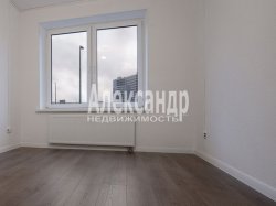 2-комнатная квартира (56м2) на продажу по адресу Новосаратовка дер., Первых ул., 2— фото 6 из 7