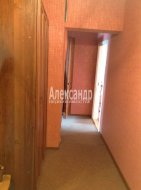 3-комнатная квартира (69м2) на продажу по адресу Камышовая ул., 30— фото 5 из 14
