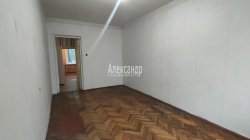 3-комнатная квартира (74м2) на продажу по адресу Новочеркасский просп., 61— фото 2 из 29