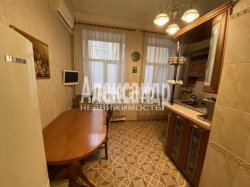 4-комнатная квартира (108м2) на продажу по адресу 3-я Советская ул., 7— фото 12 из 31