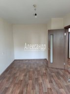 1-комнатная квартира (38м2) на продажу по адресу Муринская дор., 84— фото 2 из 16