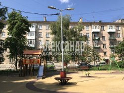 2-комнатная квартира (56м2) на продажу по адресу Наличная ул., 19— фото 5 из 31