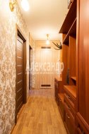 2-комнатная квартира (46м2) на продажу по адресу Композиторов ул., 26— фото 5 из 16