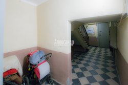 3-комнатная квартира (100м2) на продажу по адресу Петроградская наб., 26-28— фото 25 из 31