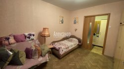 3-комнатная квартира (78м2) на продажу по адресу Огородный пер., 11— фото 9 из 27