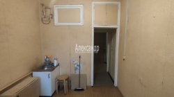 3-комнатная квартира (74м2) на продажу по адресу Новочеркасский просп., 61— фото 11 из 29